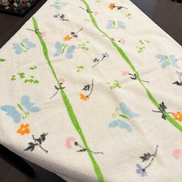 Vintage Designer Cotton Bath Towel Spring Floral and Butterflies BILL BLASS - Picture 2 of 5